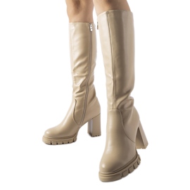 Bottes longues chaudes à talons hauts beiges