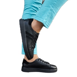 Baskets à lacets en cuir noir