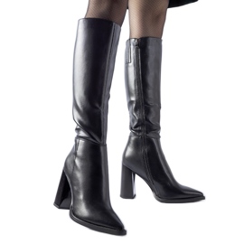 Bottes classiques noires à talons hauts