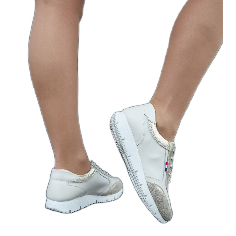 Baskets femme en cuir beige Adelfo