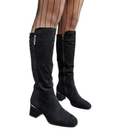 Bottines noires à talon verni