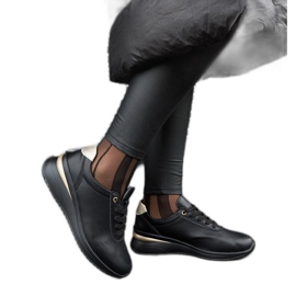 Baskets compensées en cuir noir par Federico le noir