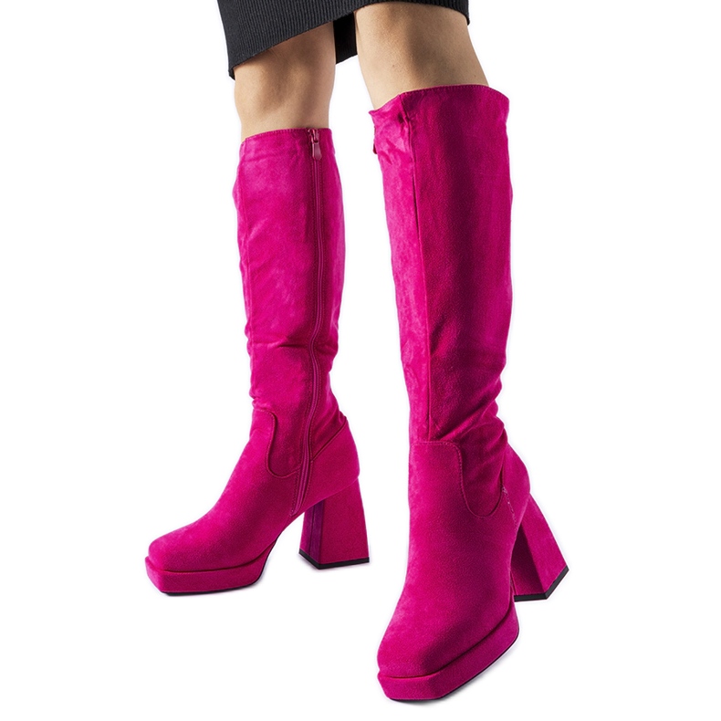 Bottes chaudes roses sur un talon massif Fantino Bottes chaudes roses sur un talon massif Fantino