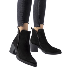Bottines Karino en daim noir le noir