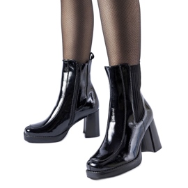 Bottines vernies noires par Boni