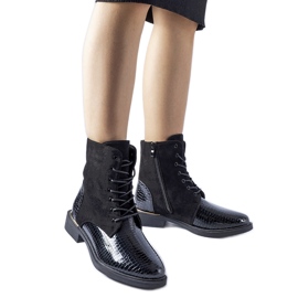 Bottines Rosetta isolées vernies noires le noir
