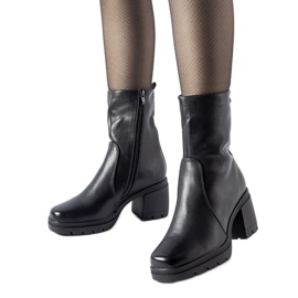 Bottines isolées noires d'Agordino le noir