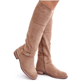 Bottes plates isolées en daim beiges S.Barski