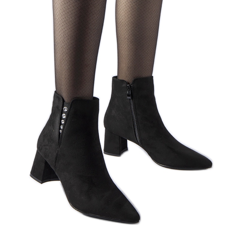 Bottines noires en éco-suède à talon Pikeville le noir Bottines noires en éco-suède à talon Pikeville le noir