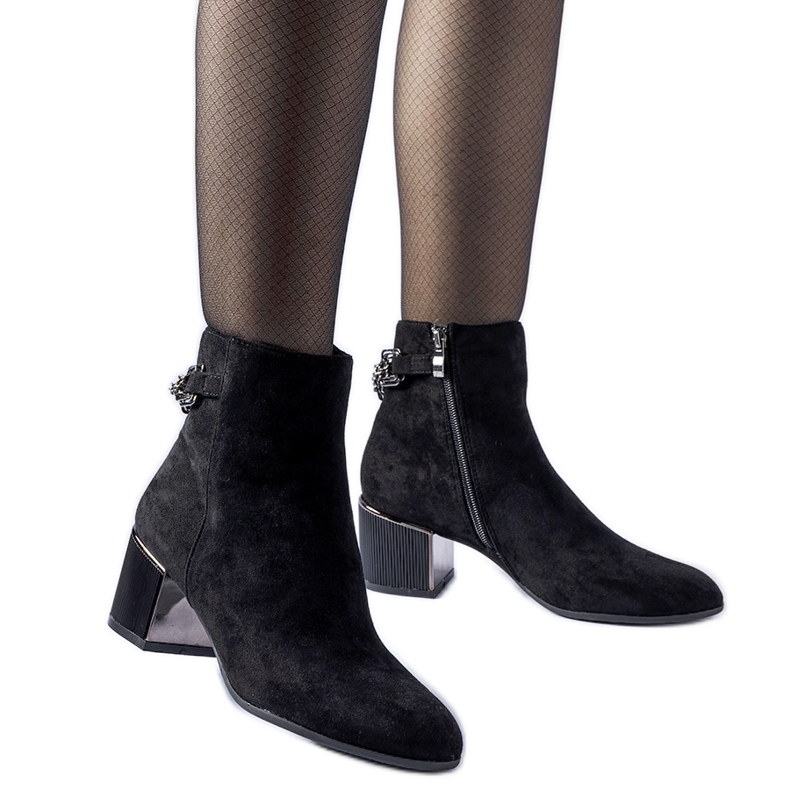 Bottines noires avec chaîne en éco-daim Fenughedu le noir