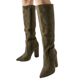 Bottines à talons vertes de chez Cinq-Mars