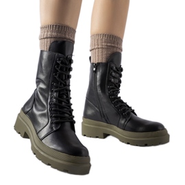 Baskets noires à semelle Quennie colorée