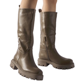 Bottines plates isolées marron par Meana brun