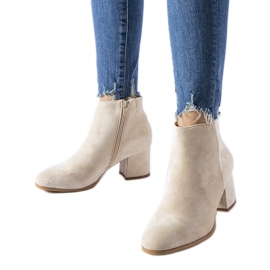 Bottines beiges à talons bas de Mapleview