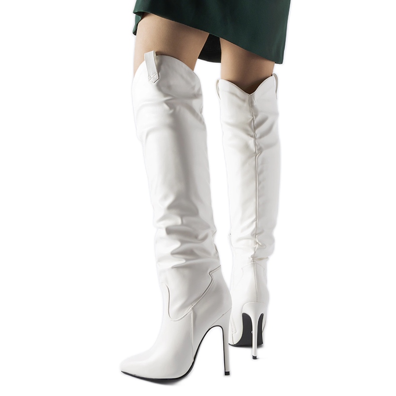 Bottes longues blanches à talon haut de Cerati