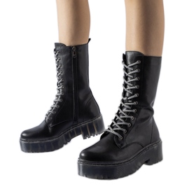 Bottes isolées noires vernies Middletown le noir