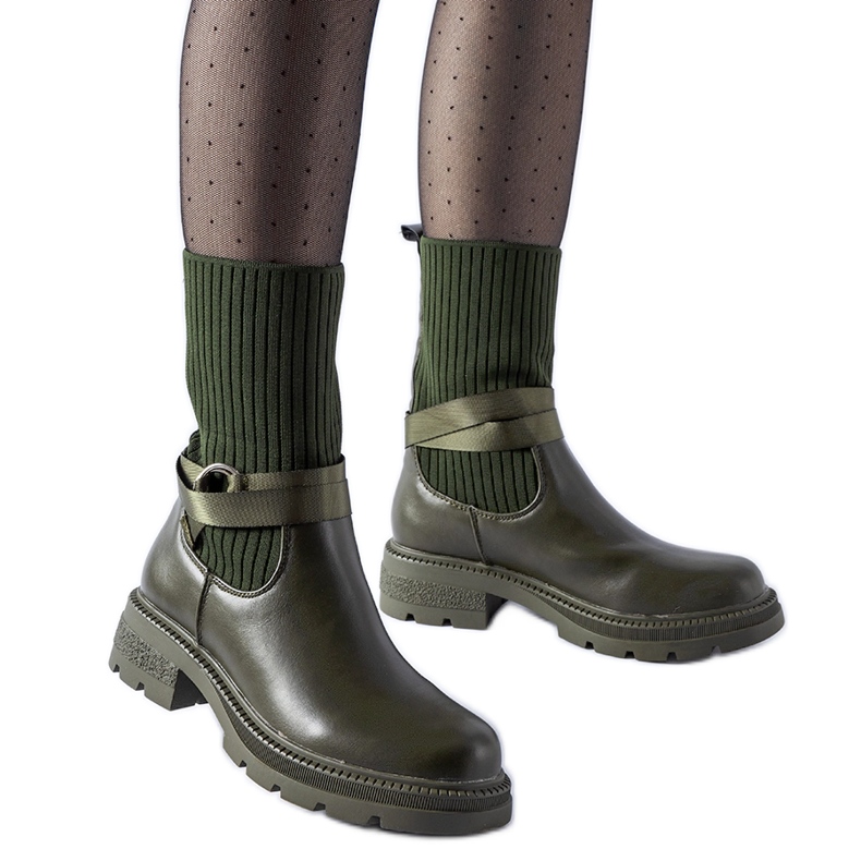 Bottines chaussettes isolées vert foncé par Picker
