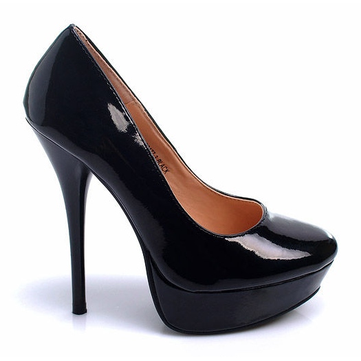 Ideal Shoes Broches laquées sur le quai le noir