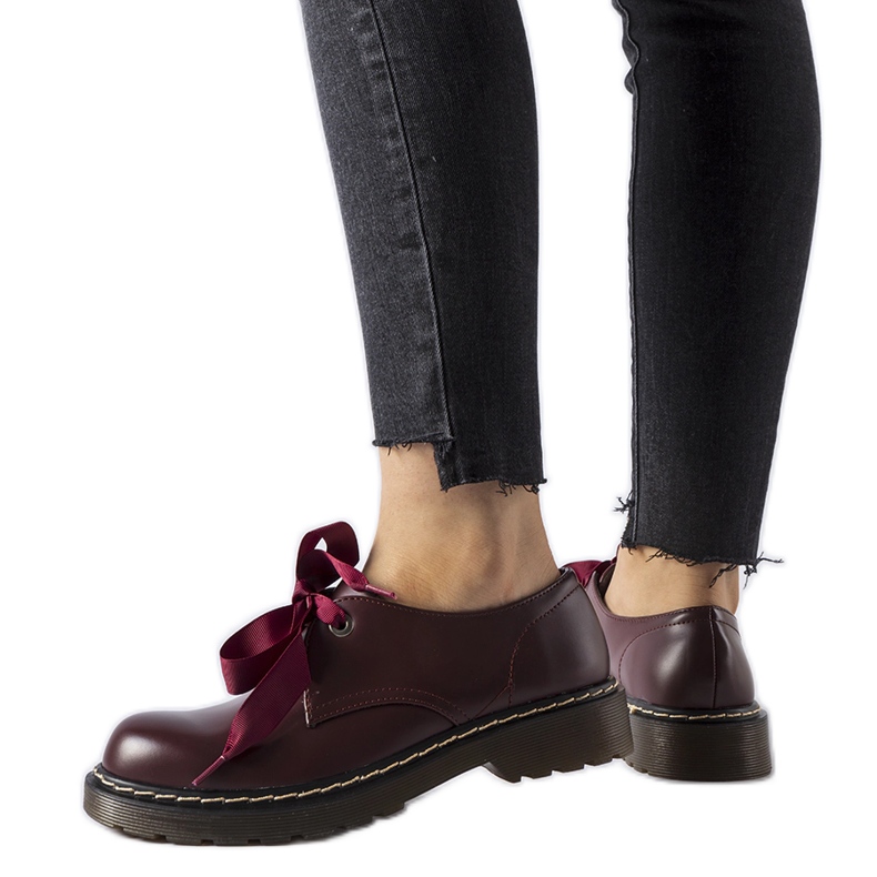 Chaussures marron avec un nœud décoratif de Rodriguez rouge
