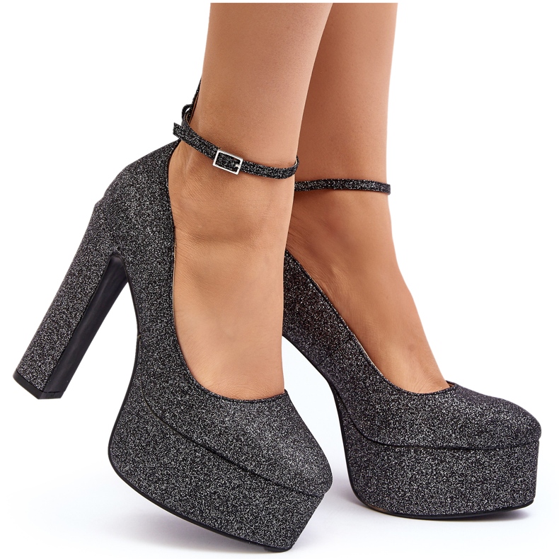 Escarpins noirs à talons hauts à paillettes Mommoi le noir