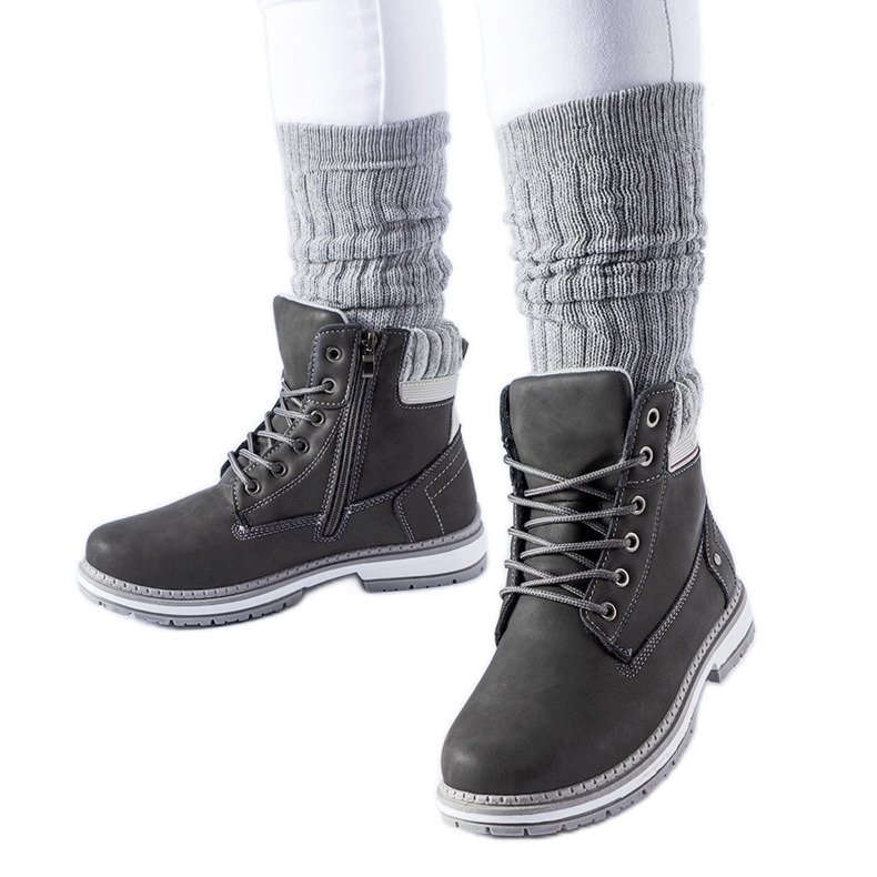 Bottes Perillard isolées grises