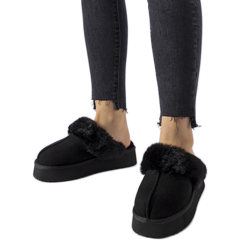 Chaussons isolés noirs avec fourrure Andonno le noir