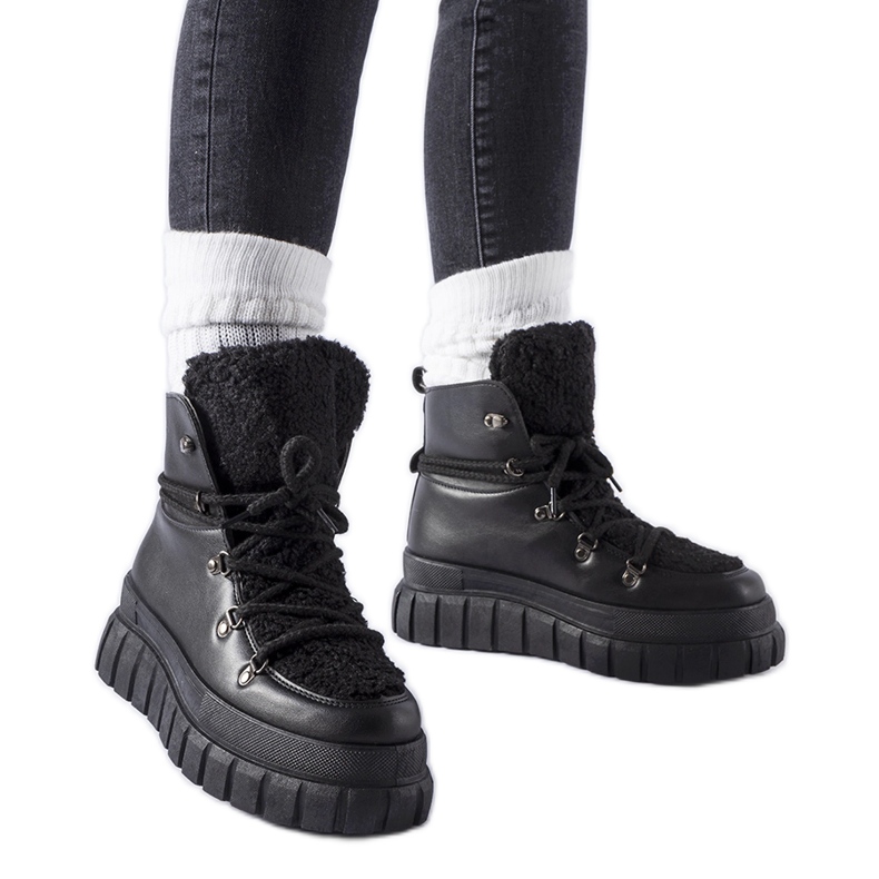 Bottines noires sur une plateforme massive Sforza le noir