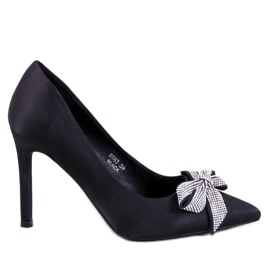 Épingles en satin avec un nœud de Trini Black le noir Épingles en satin avec un nœud de Trini Black le noir