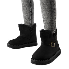 Boots de neige isolées noires avec découpe Monal