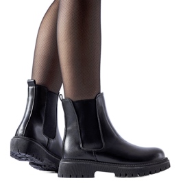 Bottines à enfiler classiques isolées noires par Noas le noir