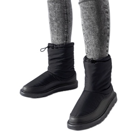 Bottes de neige isolées noires Whitetail