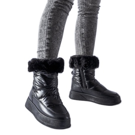 Bottes de neige isolées noires avec fourrure Oliver