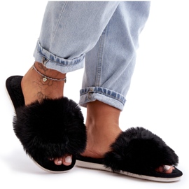 Chaussons Pour Femmes Avec Fourrure Noir Vienitta