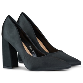 Escarpins femme à talons hauts en satin noir