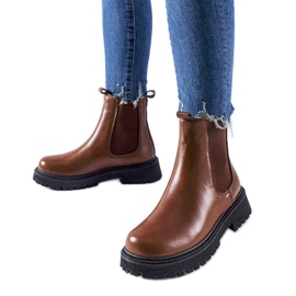 Bottines à enfiler Edgar classiques isolées marron brun