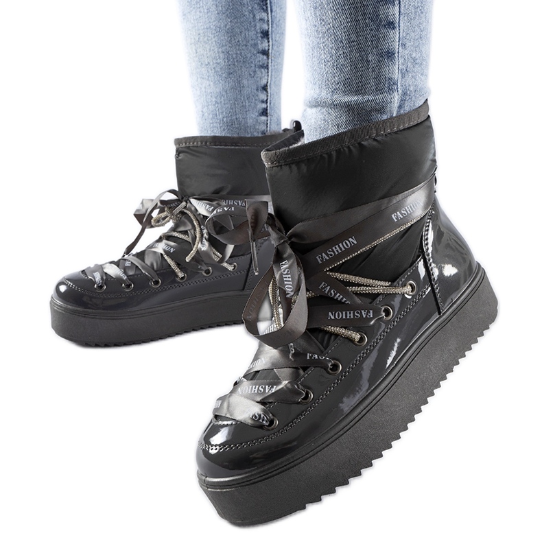 Boots de neige vernies grises avec strass Alceo Boots de neige vernies grises avec strass Alceo