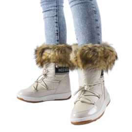 Bottes de neige isolées beiges avec fourrure d'Adamsvil Bottes de neige isolées beiges avec fourrure d'Adamsvil