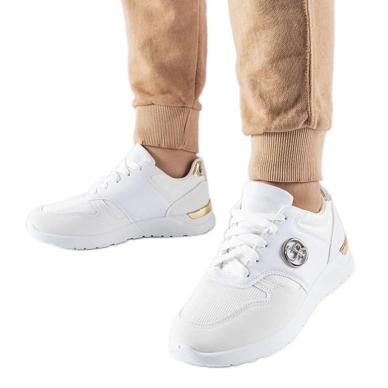 Baskets de sport Almenno blanches Baskets de sport Almenno blanches