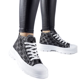 Baskets noires ornées du monogramme Terenzio le noir Baskets noires ornées du monogramme Terenzio le noir