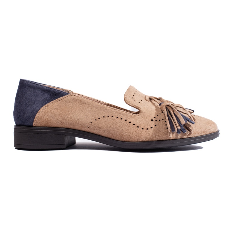 Mocassins en daim beige ajouré par Daszyński