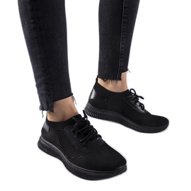 Baskets noires ajourées Pierantonio