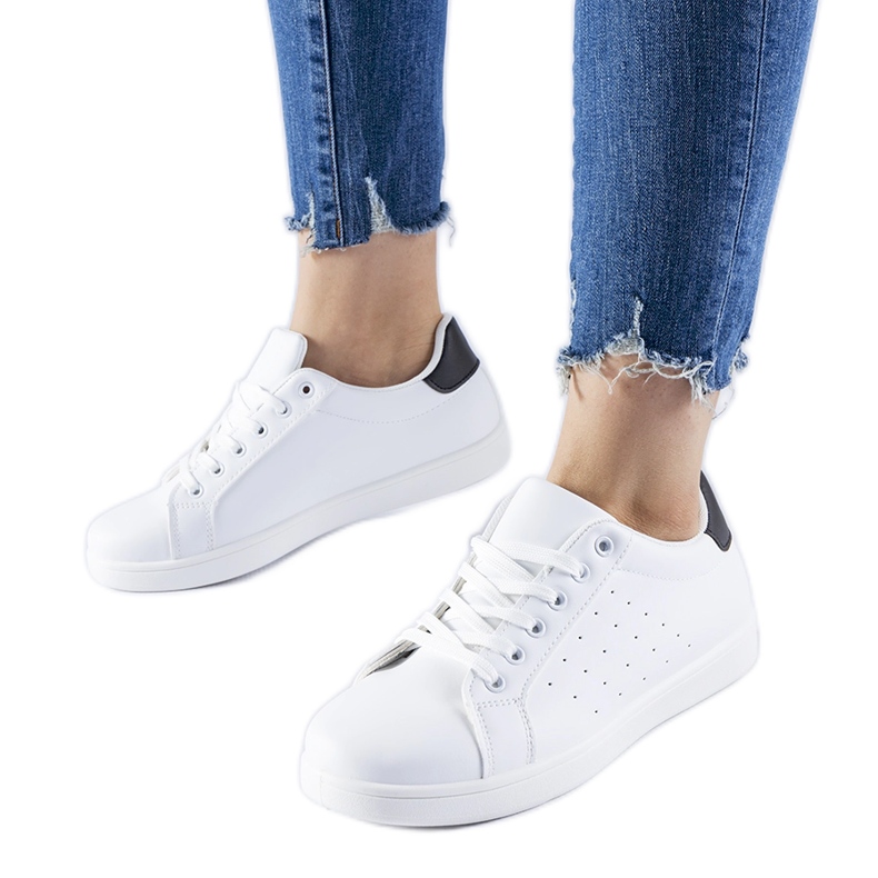 Baskets Bourassa blanches et noires