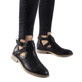 Bottines Kooter hautes et ajourées noires