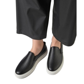 Towns Baskets slip-on ajourées noires