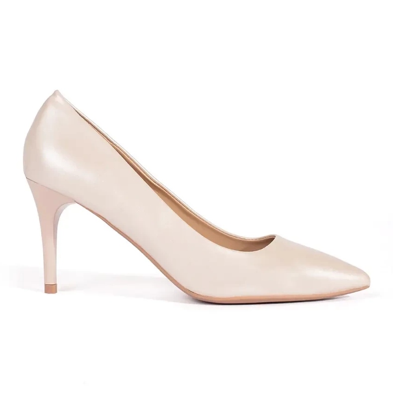 Escarpins pour femmes sur un talon haut beige