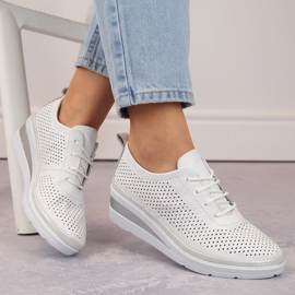 Chaussures compensées de sport ajourées en cuir pour femmes, blanches, T.Sokolski W24-150