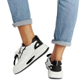 Baskets Galdino blanches et noires