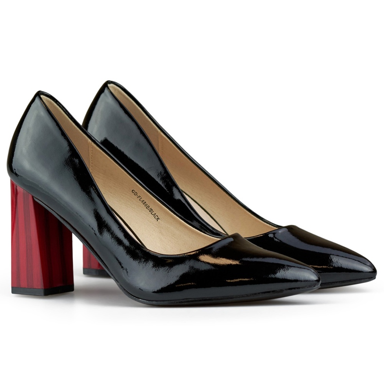 Escarpins noirs vernis à talon haut rouge le noir