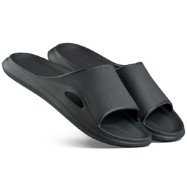 Tongs de piscine noires