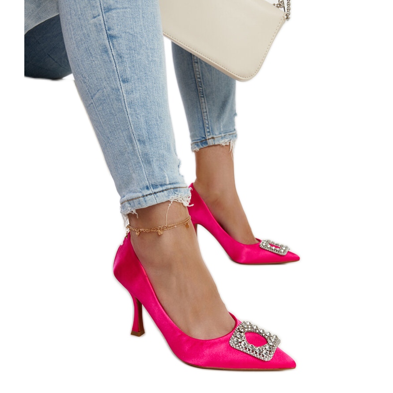 Escarpins roses finition satinée et strass Clemente Escarpins roses finition satinée et strass Clemente